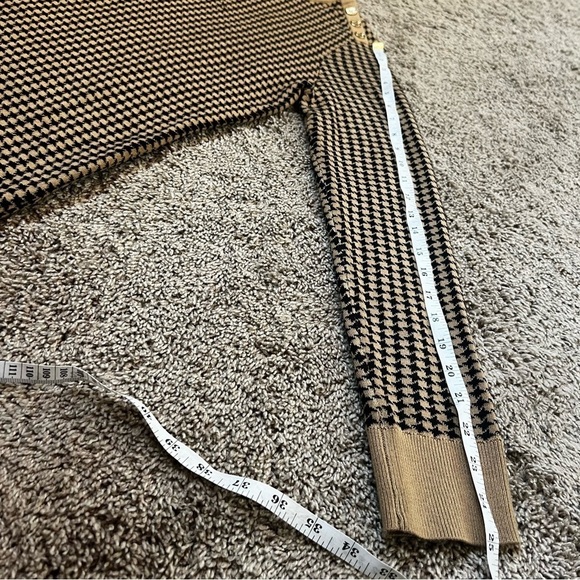 Calvin Klein Tan & Black Houndstooth Button Sweater Boho, Size Small - Picture 7 of 13